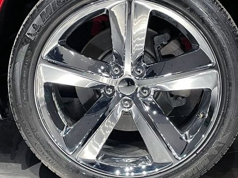 Used 2010 Dodge Challenger R/T RWD image 18
