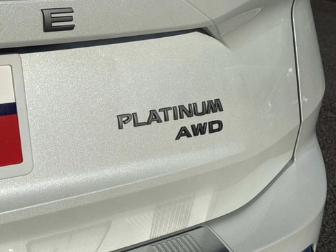 Used 2026 Nissan Rogue Platinum w/ Platinum Premium Package AWD/4WD image 10