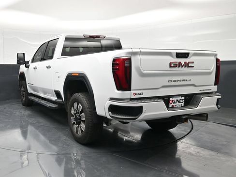 Used 2025 GMC Sierra 2500 Denali AWD/4WD image 11