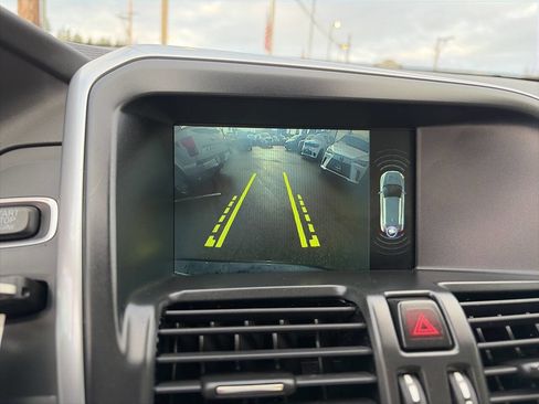 Used 2016 Volvo XC60 T5 Premier image 31