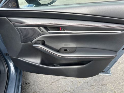 Used 2025 MAZDA MAZDA3 s image 23