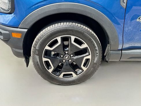 Used 2024 Ford Bronco Sport Outer Banks w/ Tech Package AWD/4WD image 32