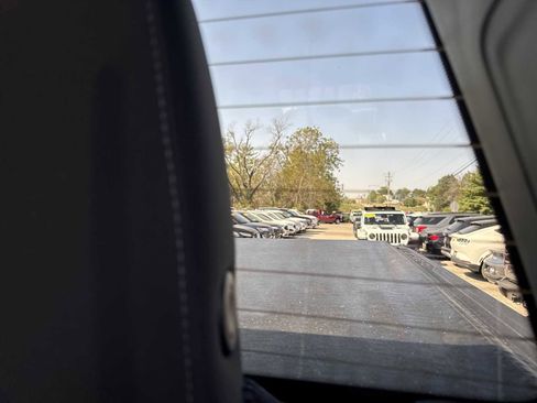 Used 2022 Chevrolet Silverado 1500 LT Trail Boss w/ Safety Package image 39