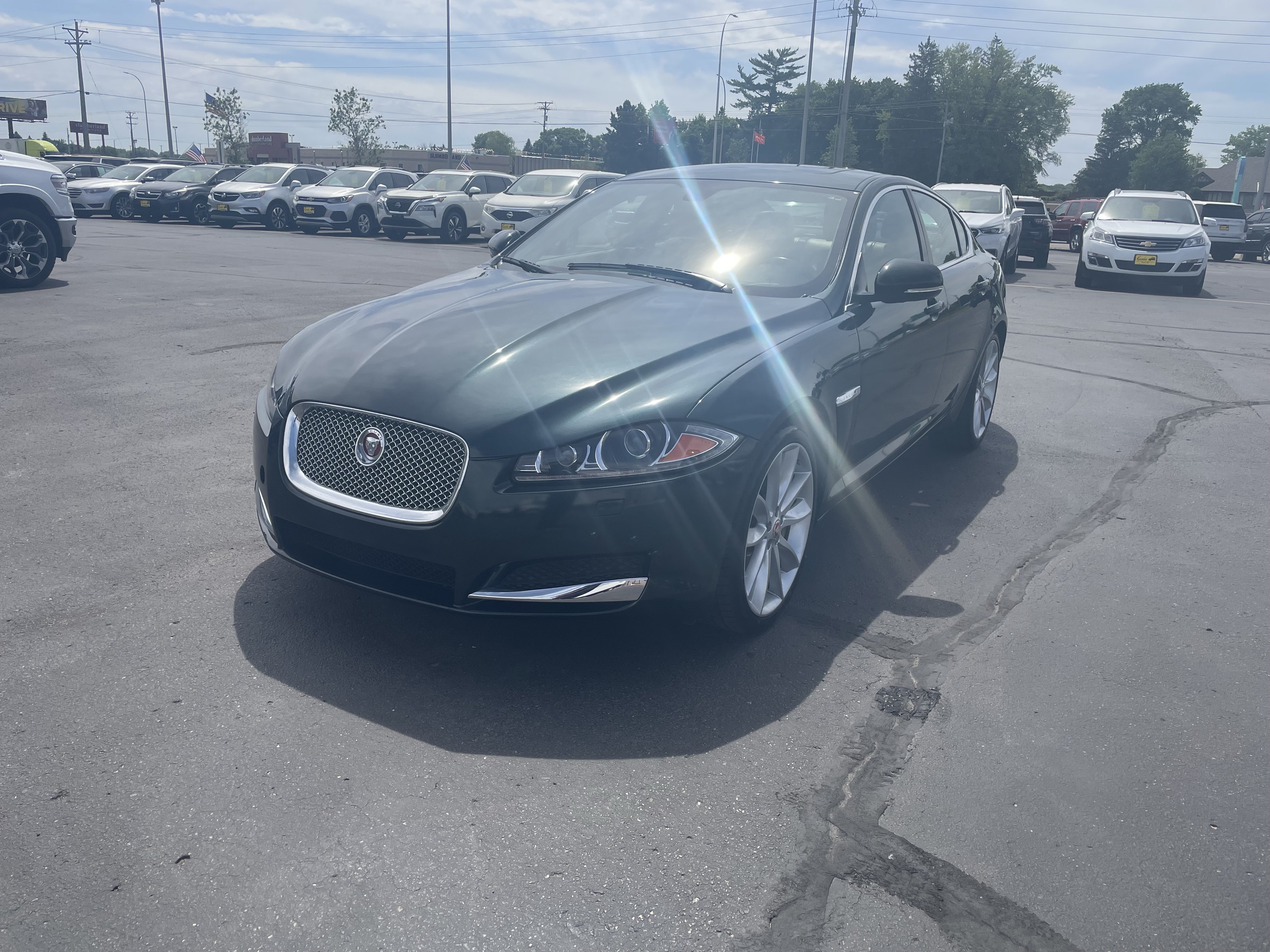 Used 2015 Jaguar XF Portfolio RWD image 4