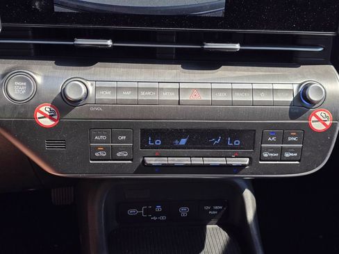 Used 2025 Hyundai Kona SEL FWD image 18
