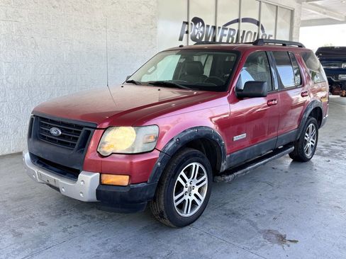 Used 2007 Ford Explorer XLT image 32