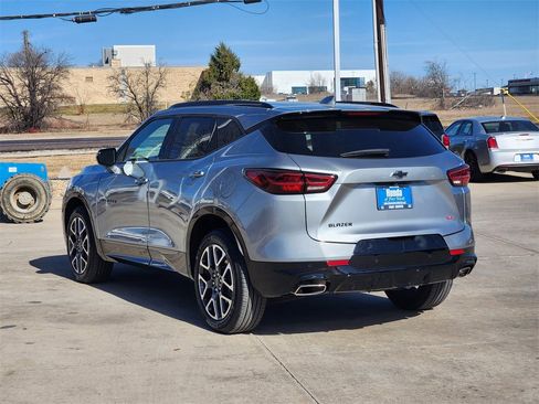 Used 2025 Chevrolet Blazer RS image 7