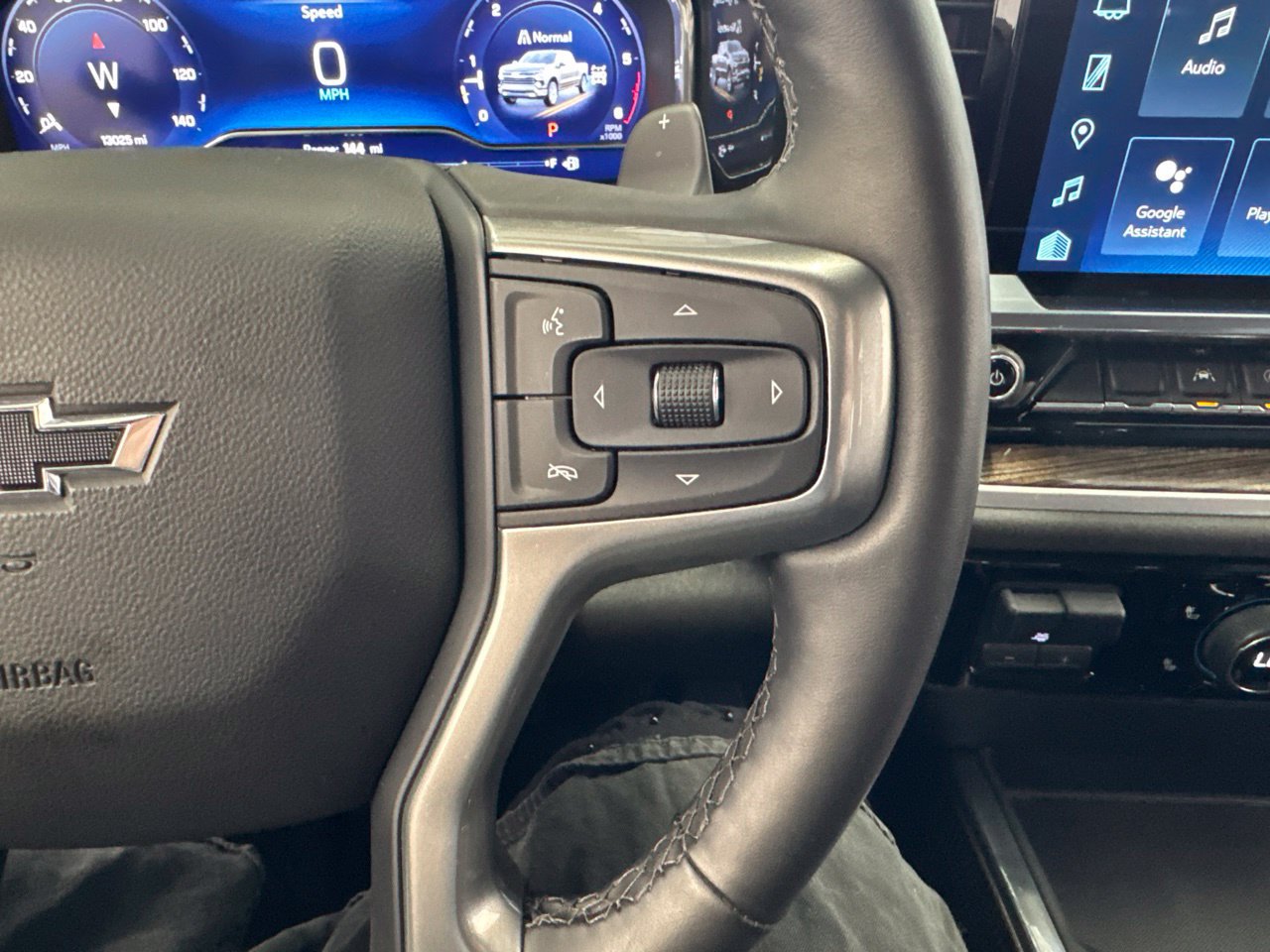 Used 2025 Chevrolet Silverado 1500 RST AWD/4WD image 20
