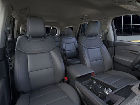 New 2026 Ford Explorer Active w/ Active Comfort Package image 10