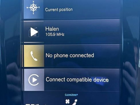 Used 2018 Volvo V90 T5 Cross Country w/ Convenience Package image 23