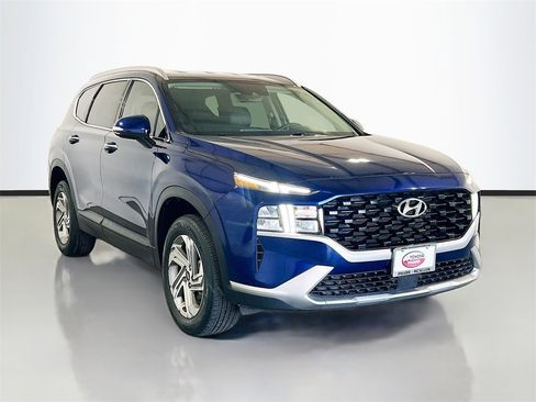 Used 2023 Hyundai Santa Fe SEL image 3