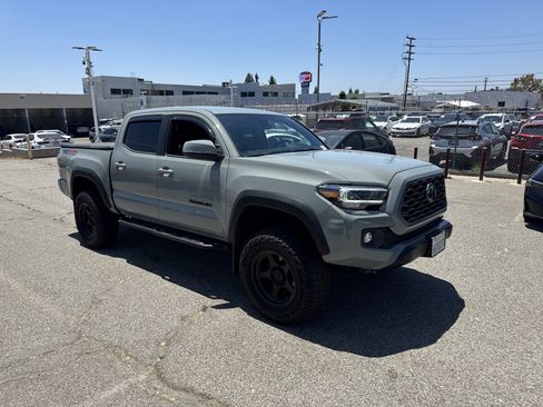 Used 2023 Toyota Tacoma TRD Off-Road AWD/4WD image 2