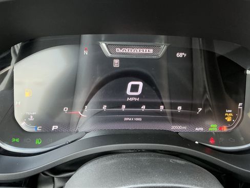 Used 2025 RAM 1500 Laramie w/ Night Edition image 8