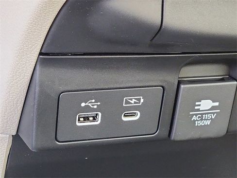 New 2026 Honda Odyssey Touring image 21