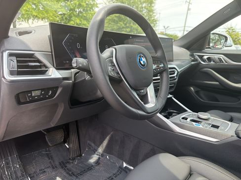 Used 2023 BMW i4 eDrive35 w/ Premium Package RWD image 4