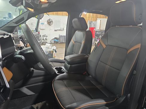 New 2026 GMC Canyon AT4 image 14