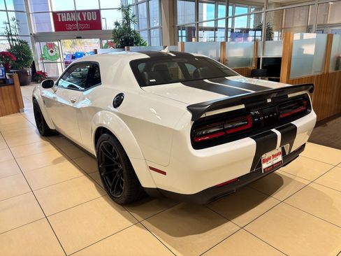 Used 2020 Dodge Challenger SRT Hellcat image 3