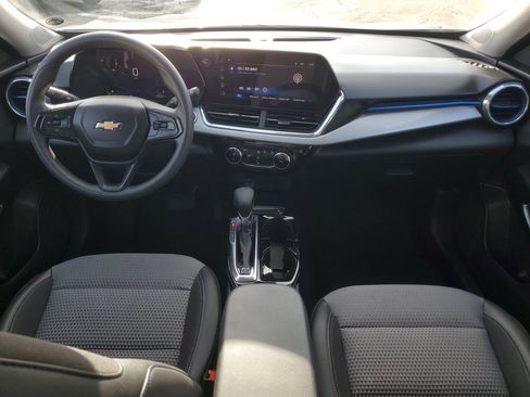 Used 2024 Chevrolet Trax LT image 24