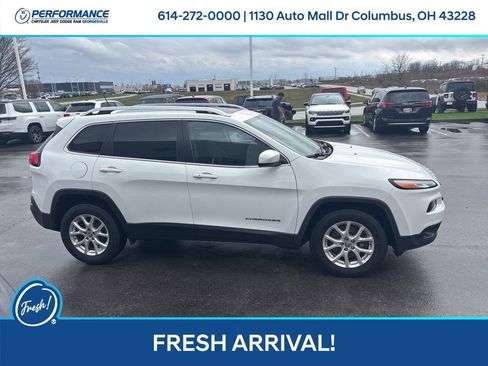 Used 2016 Jeep Cherokee Latitude w/ Comfort/Convenience Group image 3
