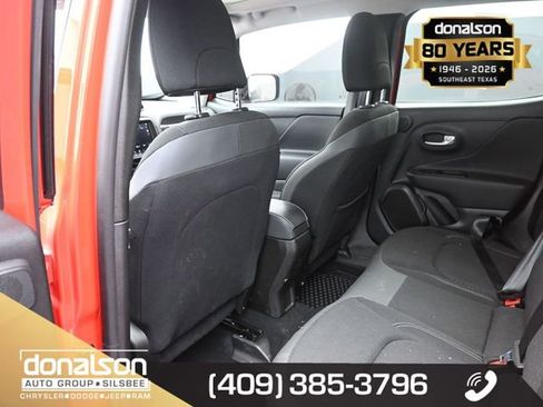 Used 2023 Jeep Renegade Altitude w/ Sun/Sound Group image 10