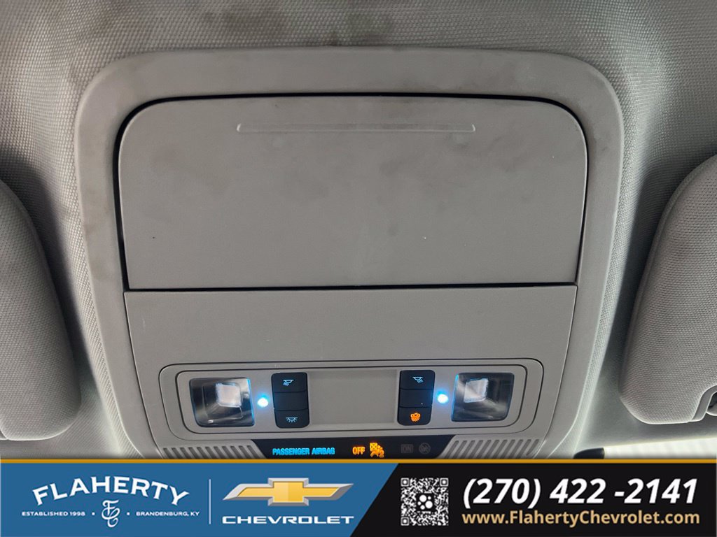 Used 2024 Ford Explorer XLT w/ Equipment Group 202A RWD image 32