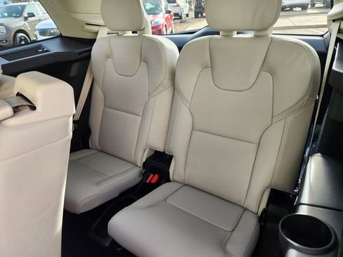 New 2026 Volvo XC90 B6 Ultra image 16