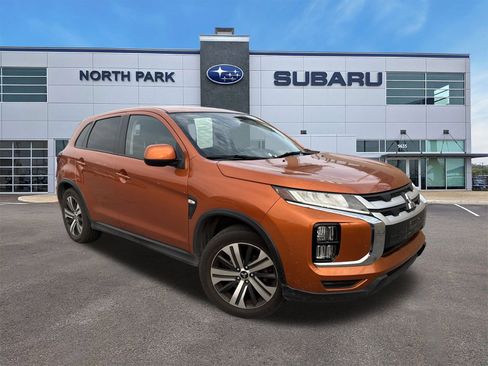 Used 2020 Mitsubishi Outlander Sport ES image 1