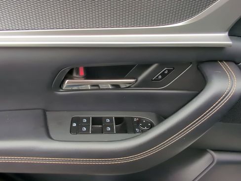 Used 2024 MAZDA CX-90 3.3 Turbo w/ Preferred Plus image 13