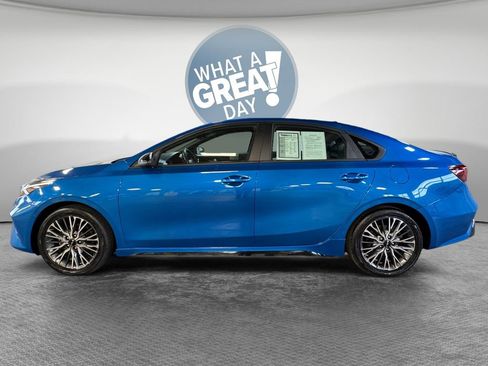 Certified 2022 Kia Forte GT-Line w/ GT-Line Premium Package FWD image 7