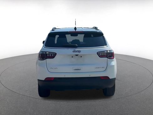 Used 2025 Jeep Compass Limited AWD/4WD image 12