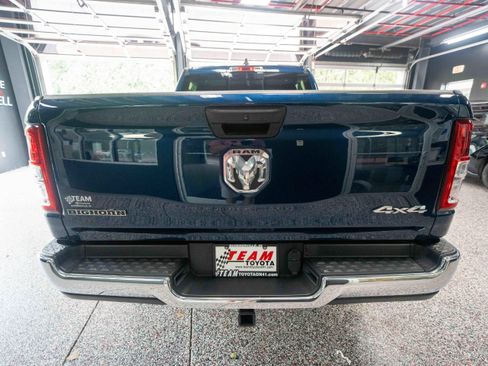 Used 2023 RAM 1500 Big Horn AWD/4WD image 3