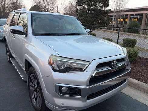Used 2014 Toyota 4Runner Limited image 9