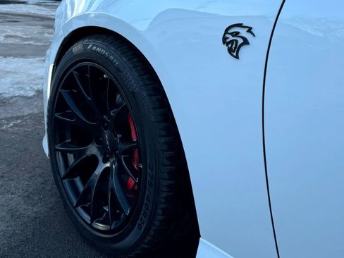 Used 2016 Dodge Charger SRT Hellcat w/ Harman/Kardon Audio Group image 11