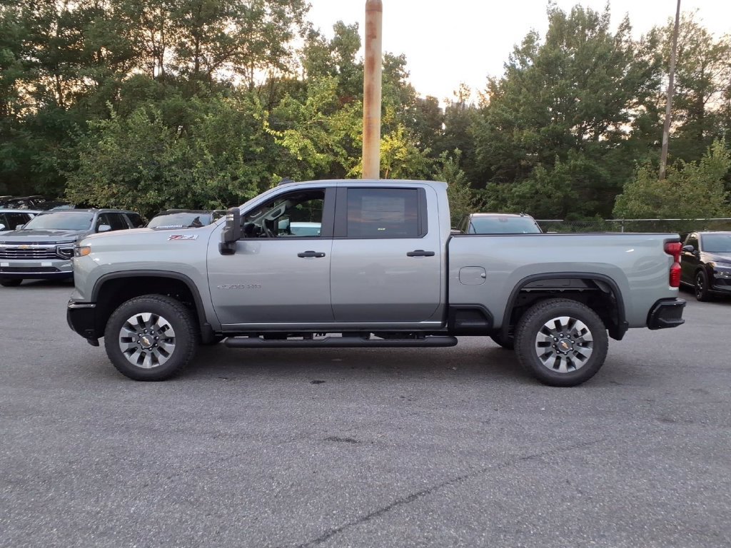 New 2026 Chevrolet Silverado 2500 Custom w/ Custom Value Package AWD/4WD image 6