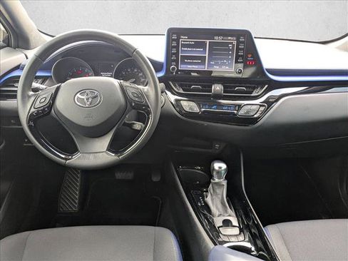 Used 2021 Toyota C-HR XLE image 15