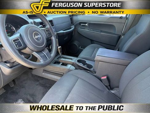Used 2011 Jeep Liberty Sport RWD image 17