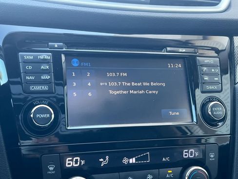 Used 2016 Nissan Rogue SL w/ SL Premium Package image 19