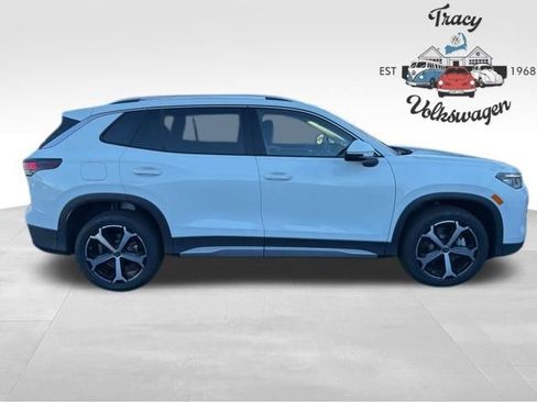 New 2026 Volkswagen Tiguan SE image 8