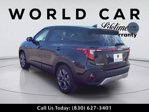 New 2026 Kia Seltos LX FWD image 10