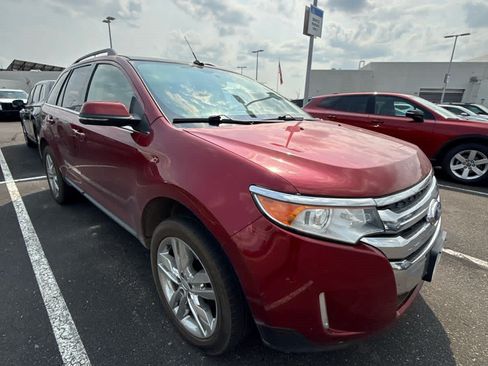 Used 2014 Ford Edge Limited w/ Equipment Group 302A AWD/4WD image 7