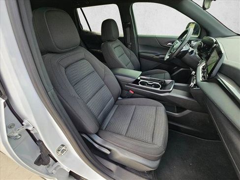 Used 2025 Chevrolet Equinox LT FWD image 20