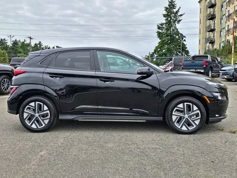 Used 2023 Hyundai Kona SE FWD image 8
