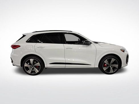 New 2026 Audi SQ5 Premium Plus AWD/4WD image 6
