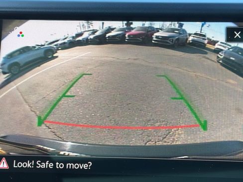 Used 2023 Volkswagen Taos SE w/ Panoramic Sunroof Package image 29