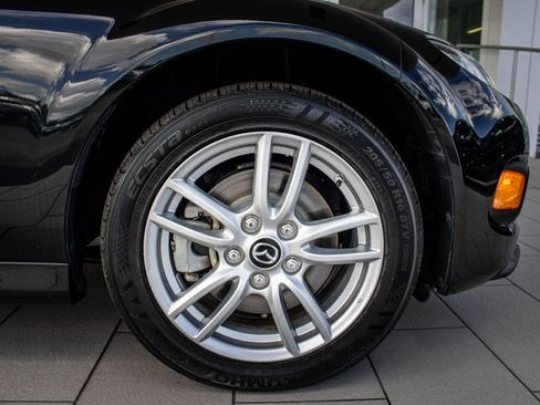 Used 2014 MAZDA MX-5 Miata Sport image 16