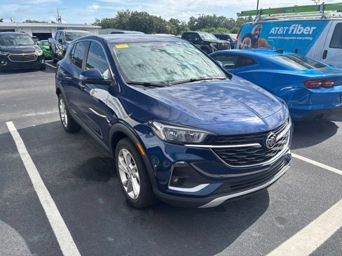 Used 2023 Buick Encore GX Preferred w/ Cold Weather Comfort Package FWD image 3