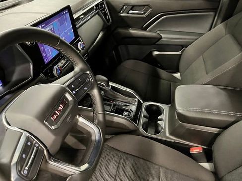 Used 2025 GMC Canyon Elevation w/ Convenience Package RWD image 17