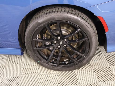 Used 2020 Dodge Charger Scat Pack w/ Dynamics Package RWD image 19