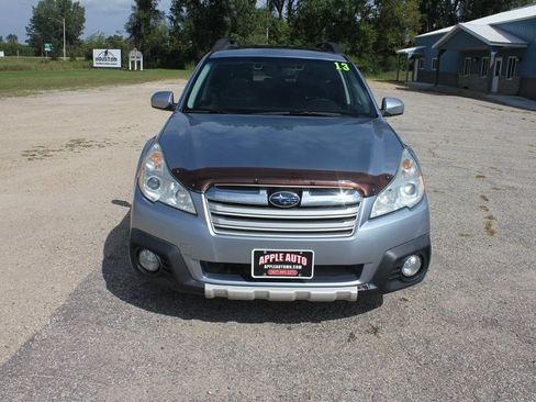 Used 2013 Subaru Outback 2.5i Limited AWD/4WD image 2