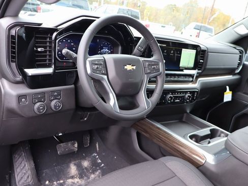 New 2026 Chevrolet Silverado 3500 LT image 5